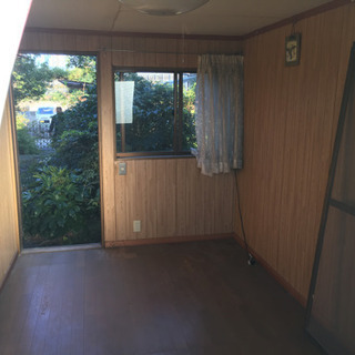 プレハブ？はなれ？ロゴハウス？物置？