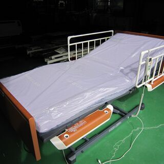 中古】 介護ベッド 楽匠S（低床） パラマウントベッド 2モーター