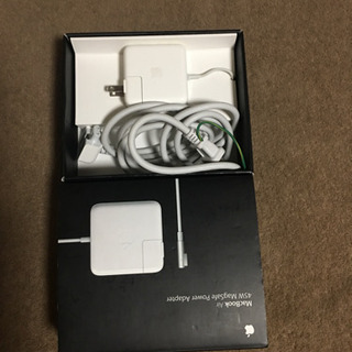 Apple 45W MagSafe 電源アダプタ for Mac...