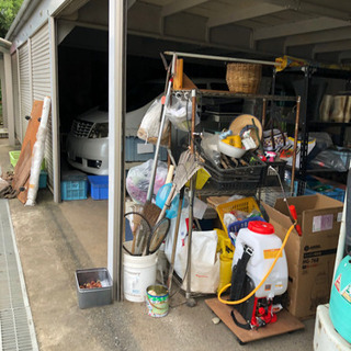 イナバ物置　カーポート6台分　200000円‼️