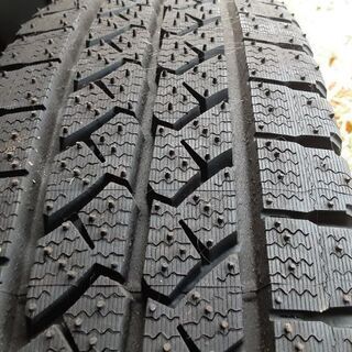 BS 195/80R15 107/105LT
