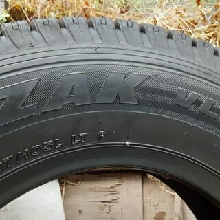 BS 195/80R15 107/105LT