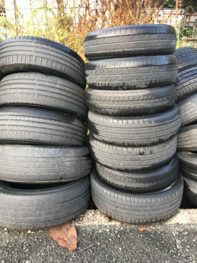 廃タイヤあげます ティラノン車両 下鴨生のタイヤ ホイールの中古あげます 譲ります ジモティーで不用品の処分