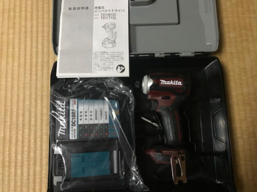 マキタ　インパクトドライバー　TD171D オーセンティックレッド　新品未使用品！