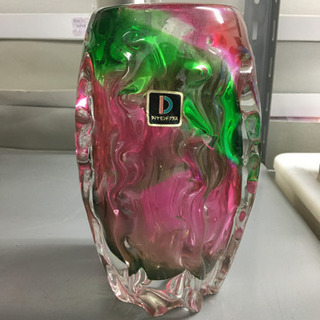 ダイヤモンドグラスの花瓶