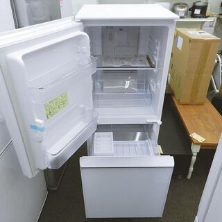 【配送・設置無料】セット割引有り★５年間保証あり★2019年製・超美品★シャープ [ 137L プラズマクラスター 両開き 2ドア冷凍冷蔵庫(つけかえどっちもドア)  ]SHARP SJ-GD14F-W ホワイト 