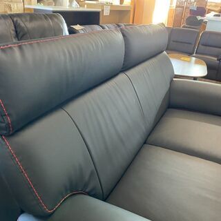 山田店長の好きなソファーメーカーのソファーです！これ激安すぎです 