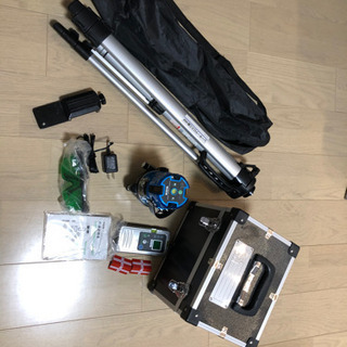 ほぼ新品KDS RGL600 レーザー墨出し機 4万6千円にてお