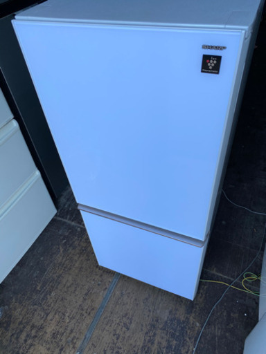 No.511 SHARP 137L冷蔵庫　ガラストップ　プラズマクラスターモデル　2018年製　近隣配送無料