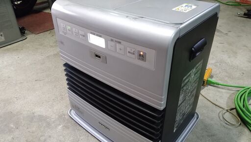 VIPセール】決まりました！④ファンヒーター 2015年製 中型機種 実働 