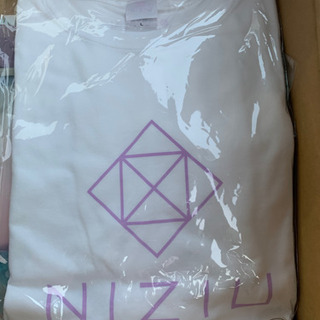 NiziU 公式Tシャツ