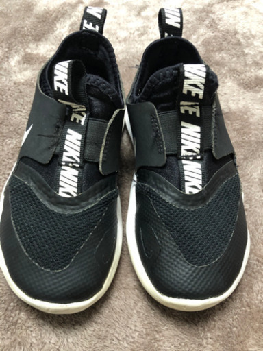子供用nikeスニーカー18cm フク 岩国の子供用品の中古あげます 譲ります ジモティーで不用品の処分