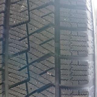 195 65 15 スタッドレス VRX2 バリ目