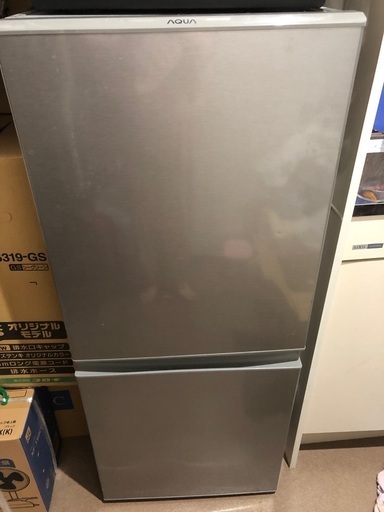 【ほぼ新品】冷蔵庫AQUA AQR-13H（S）形2018年度　取りに来られる方限定