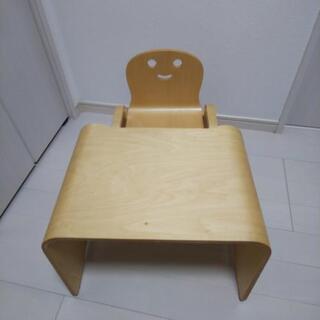幼児用机と椅子