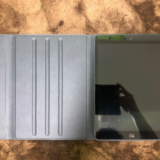 iPad 第8世代 WiFiモデル 32GB シルバー