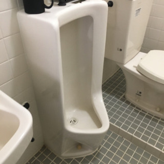 男性用トイレ。