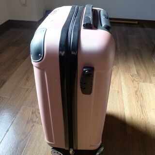 スーツケース、小学生カバン