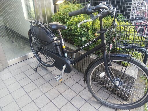 BRIDGESTONE　HYDEE.B　2011年購入品　チャイルドシートも付いております。