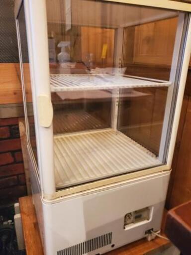 冷蔵ショーケース縦型　前後扉