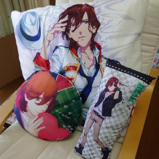 うたプリ 寿嶺二のクッションセット みの 馬喰町のファブリック カバー クッション の中古あげます 譲ります ジモティーで不用品の処分