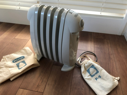 デロンギ　オイルヒーター小型