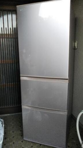 高年式(2017年製)TOSHIBA3ドア冷凍冷蔵庫GR-M36S