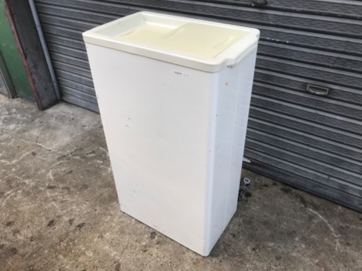 サンヨー 小型 冷凍ストッカー 冷凍庫 43L SCR-S44 厨房 飲食店