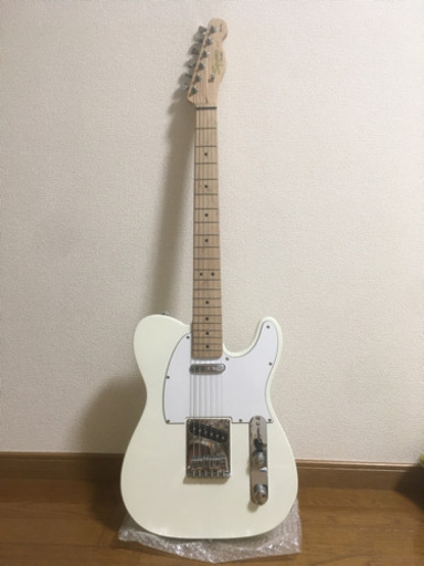 Squier by Fenderのエレキギター
