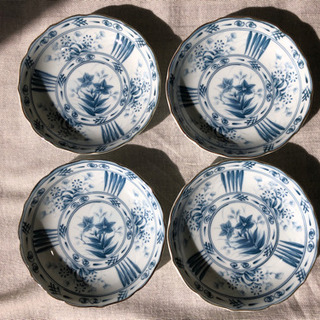 食器　ミニ和皿　（浅め）　中古　4皿セット