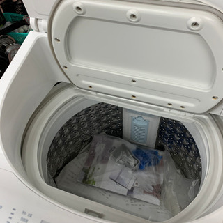 ?シャープ2016 430L⭕️ 保証3カ月 配達可能? 高品位ガラスドアを採用