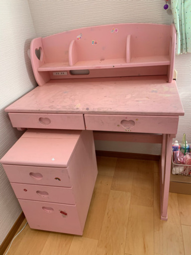 ピンクの学習机 バニラ 伊予のテーブル 学習机 の中古あげます 譲ります ジモティーで不用品の処分 ピンクの学習机 バニラ 伊予のテーブル 学習机 の中古あげます 譲ります ジモティーで不用品の処分