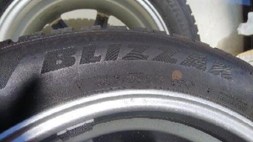 スタッドレスタイヤ 225/60R17 8分山 DM-V2 アルミ付き 18000円