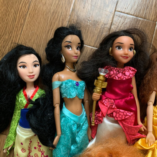 ディズニープリンセス8体セットバービー Wfamily 高蔵寺のおもちゃ 人形 の中古あげます 譲ります ジモティーで不用品の処分