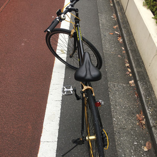 クロスバイク 黒金 人気