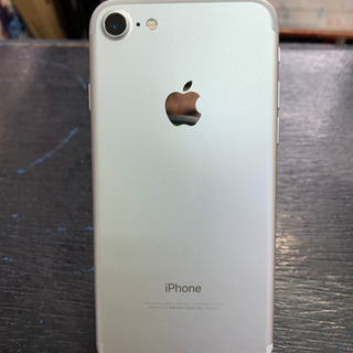 【美品】iPhone7 32GB シルバー ◯判定 【SIMフリー】