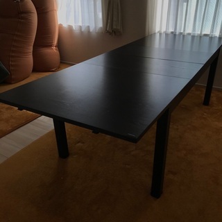 IKEAの伸長式のダイニングテーブル黒色 BJURSTA ビュー...