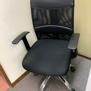 オフィス椅子　黒　メッシュ★