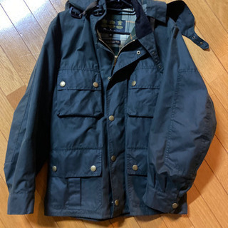 バブアー ウルスラ