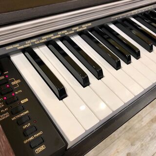 送料込み CASIO 電子ピアノ PX-700 2006年製 激美品＆完動品 配達無料 CASIO 電子ピアノ PX-700 06年製 ☆スリムで超美品 配達無料