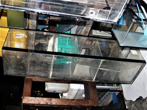 中古１８０×４５×ｈ４５　ダム式アクリル濾過槽