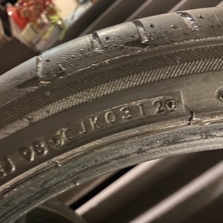 305/30zr20 タイヤ