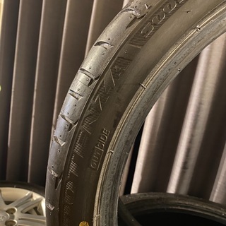 305/30zr20 タイヤ