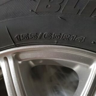 ご成約ありがとうございます。バリ溝軽用14インチスタッドレス