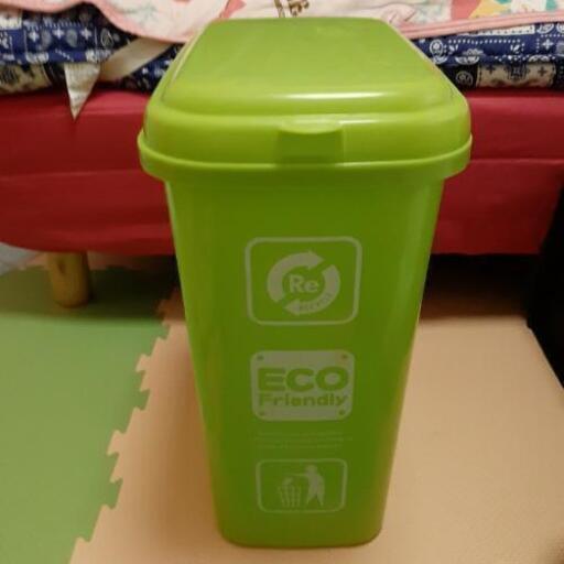 黄緑色の可愛い フタ付き ゴミ箱 ゆ 下溝の家具の中古あげます 譲ります ジモティーで不用品の処分