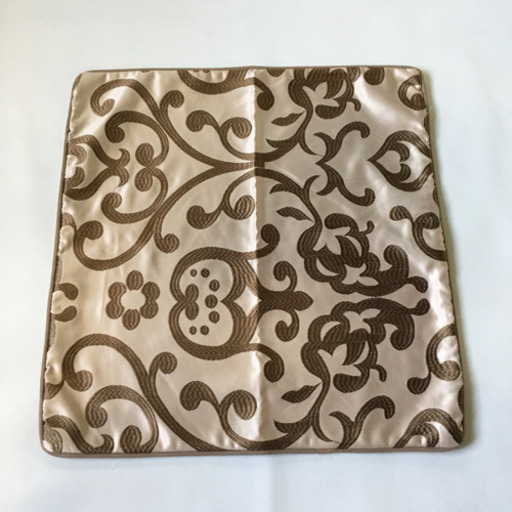 クッションカバー45 45 バロック柄 ノーブランドベージュ Sushiland 小村井のファブリック カバー カバー の中古あげます 譲ります ジモティーで不用品の処分 クッションカバー45 45 バロック柄 ノーブランドベージュ Sushiland 小村井のファブリック カバー カバー の中古あげます 譲ります ジモティーで不用品の処分