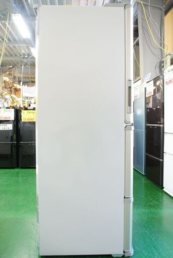 SHARP シャープ SJ-WA35A-N 3ドア冷蔵庫 両開きの2014年製です。当店の不具合時返品保証3ヶ月付き。