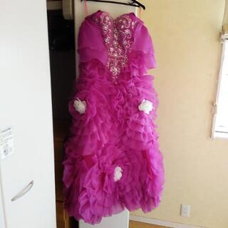 再値下げ！鮮やかなピンクのドレス