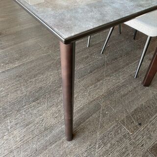 食卓5点セット！大川の有名メーカーです！通常10万8千円ヲ39800円で販売します！現品のみです！