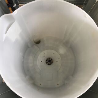 東芝5.0K洗濯機 2016年製 トツプカバー 洗濯フタ新品交換 分解